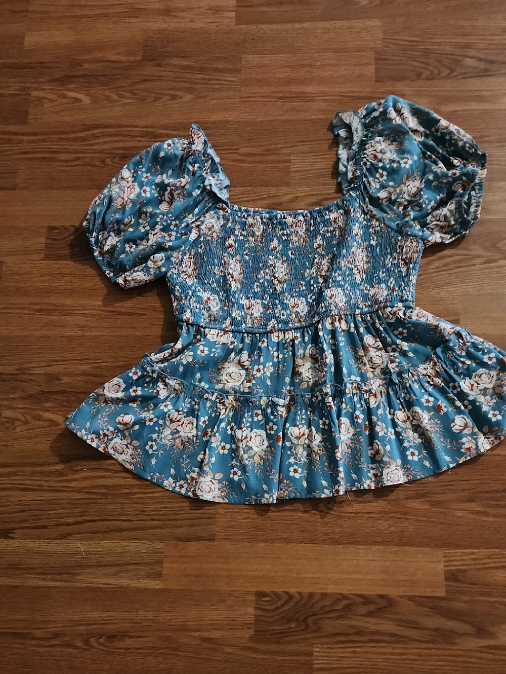 Listicle Teal Floral Smocked Puff-Sleeve Blouse